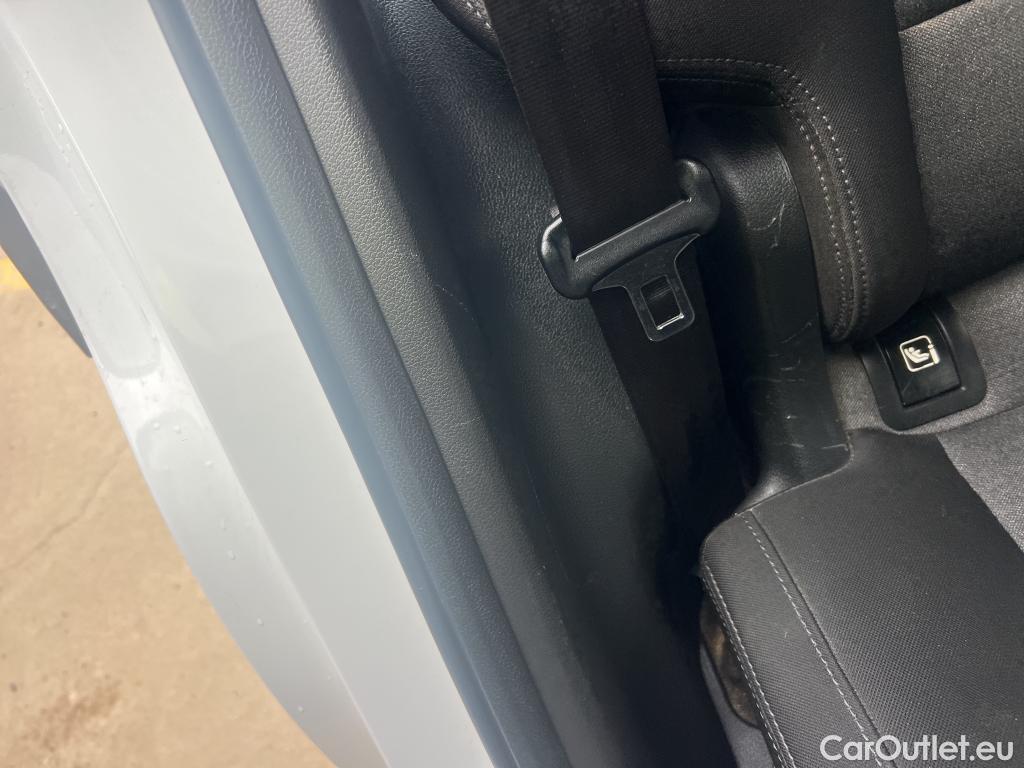  Hyundai  Tucson HYUNDAI  / 2018 / 5P / todoterreno 1.6 CRDI 85kW (116CV) 48V SLE 4X2(SP)(SL) #22