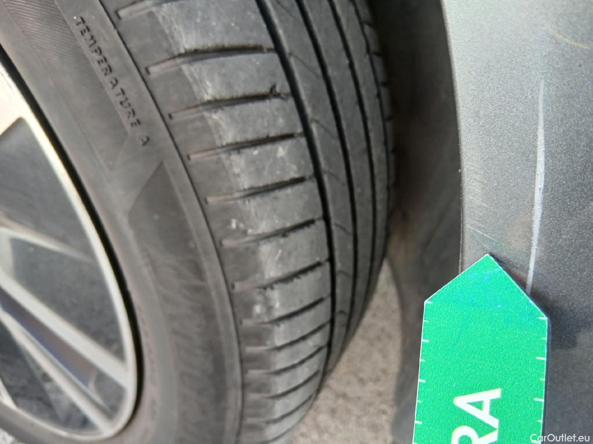  Volvo  XC90 VOLVO  / 2019 / 5P / todoterreno 2.0 B5 D5 AWD Business Plus Auto (CX) #11