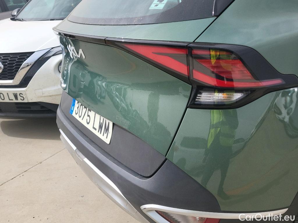  KIA  Sportage KIA  / 2022 / 5P / todoterreno 1.6 T-GDi 110kW (150CV) Concept 4x2 #30