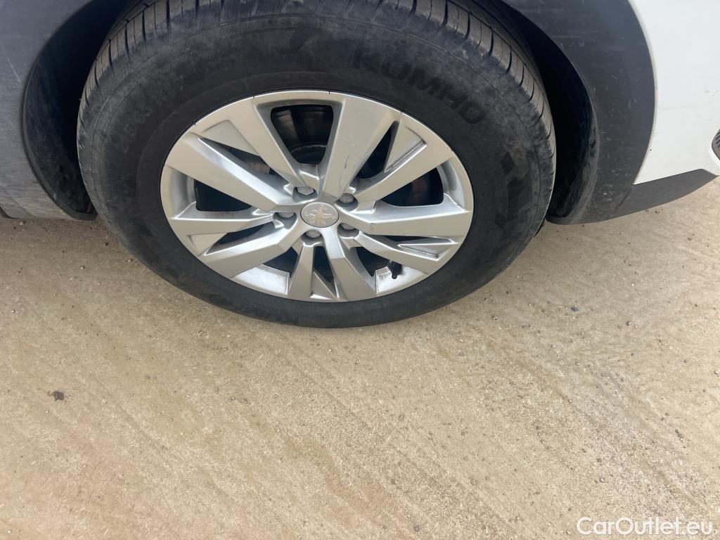  Peugeot  3008 PEUGEOT  / 2020 / 5P / todoterreno 1.2 PureTech 96KW S&S Active Pack EAT8 #12