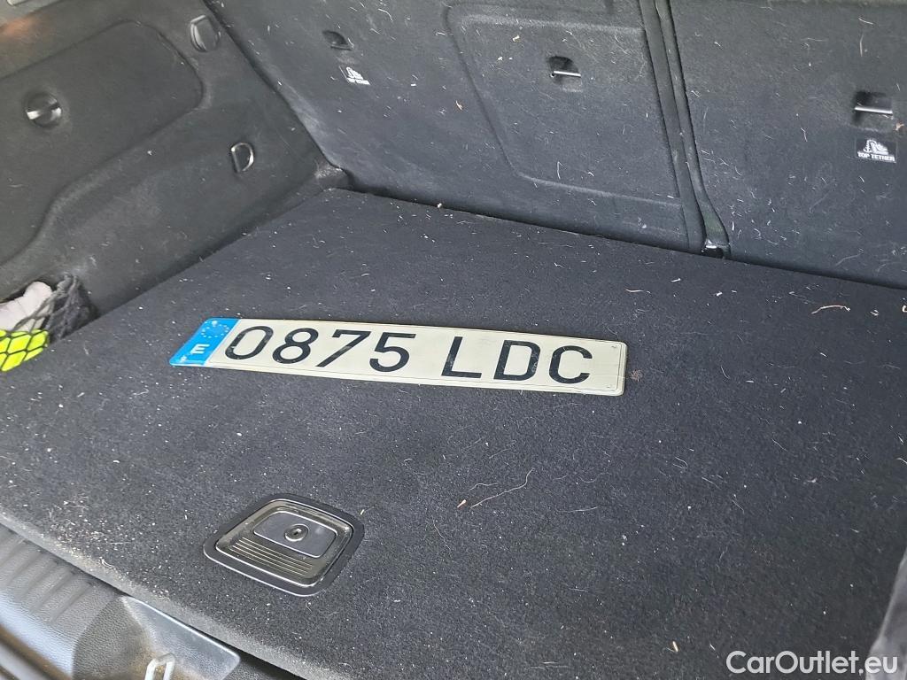  Mercedes  GLA MERCEDES-BENZ Clase  / 2017 / 5P / todoterreno  200 d #7