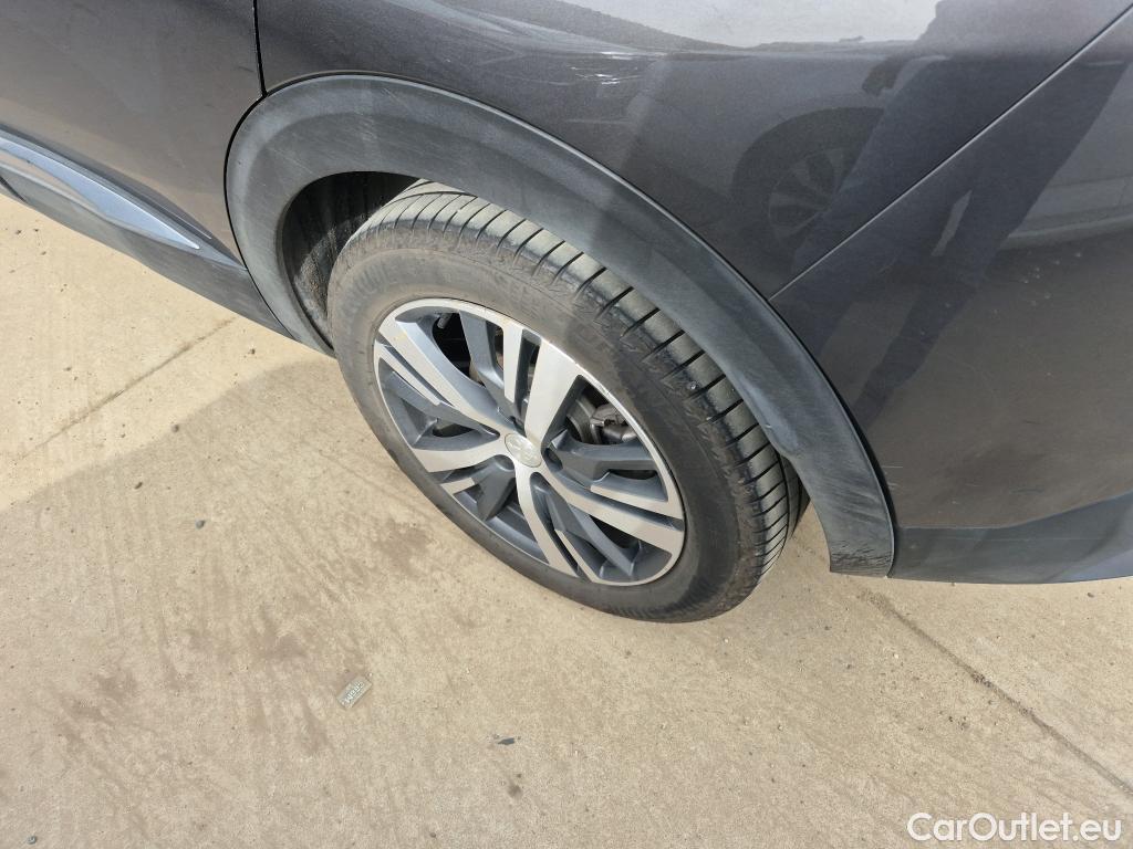  Peugeot  3008 PEUGEOT  Hybrid / 2020 / 5P / todoterreno 225 e-EAT8 Allure (AC2) #1