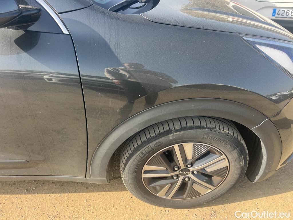  KIA  Niro KIA  / 2019 / 5P / crossover 1.6 GDi HEV 104kW (141CV) Drive #13