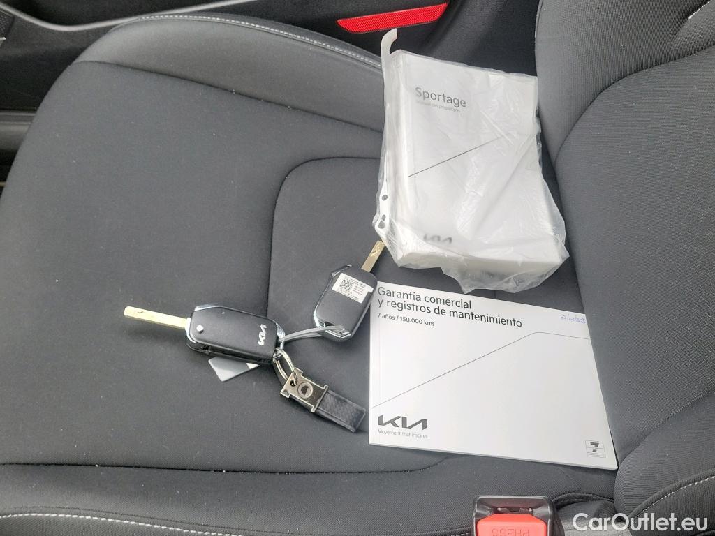  KIA  Sportage KIA  / 2022 / 5P / todoterreno 1.6 T-GDi 110kW (150CV) Concept 4x2 #22