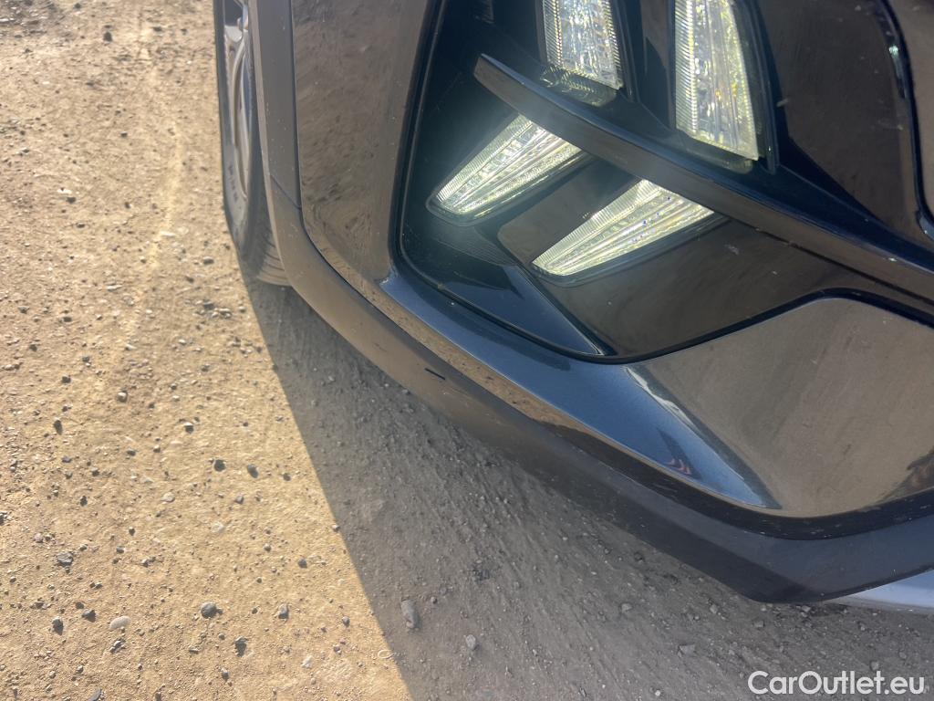  KIA  Niro KIA  / 2019 / 5P / crossover 1.6 GDi HEV 104kW (141CV) Drive #20