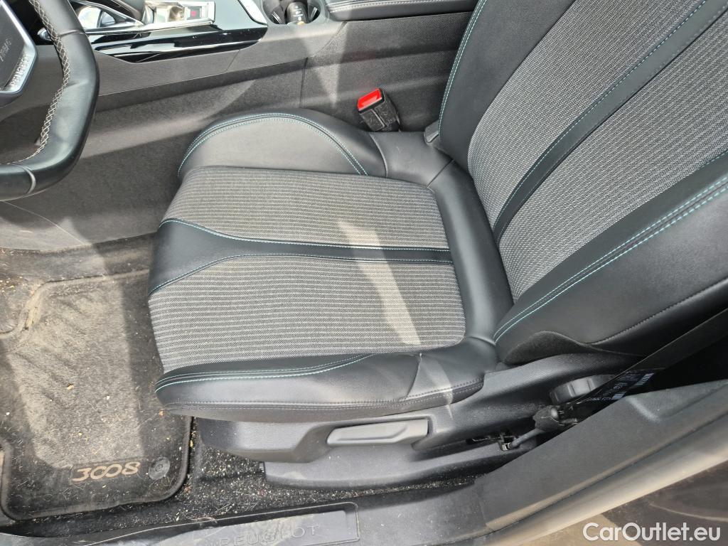  Peugeot  3008 PEUGEOT  Hybrid / 2020 / 5P / todoterreno 225 e-EAT8 Allure (AC2) #12