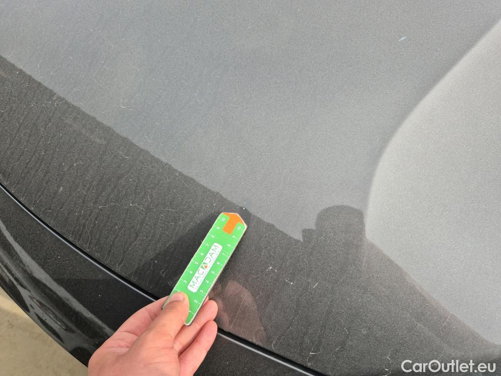  Peugeot  3008 PEUGEOT  Hybrid / 2020 / 5P / todoterreno 225 e-EAT8 Allure (AC2) #25