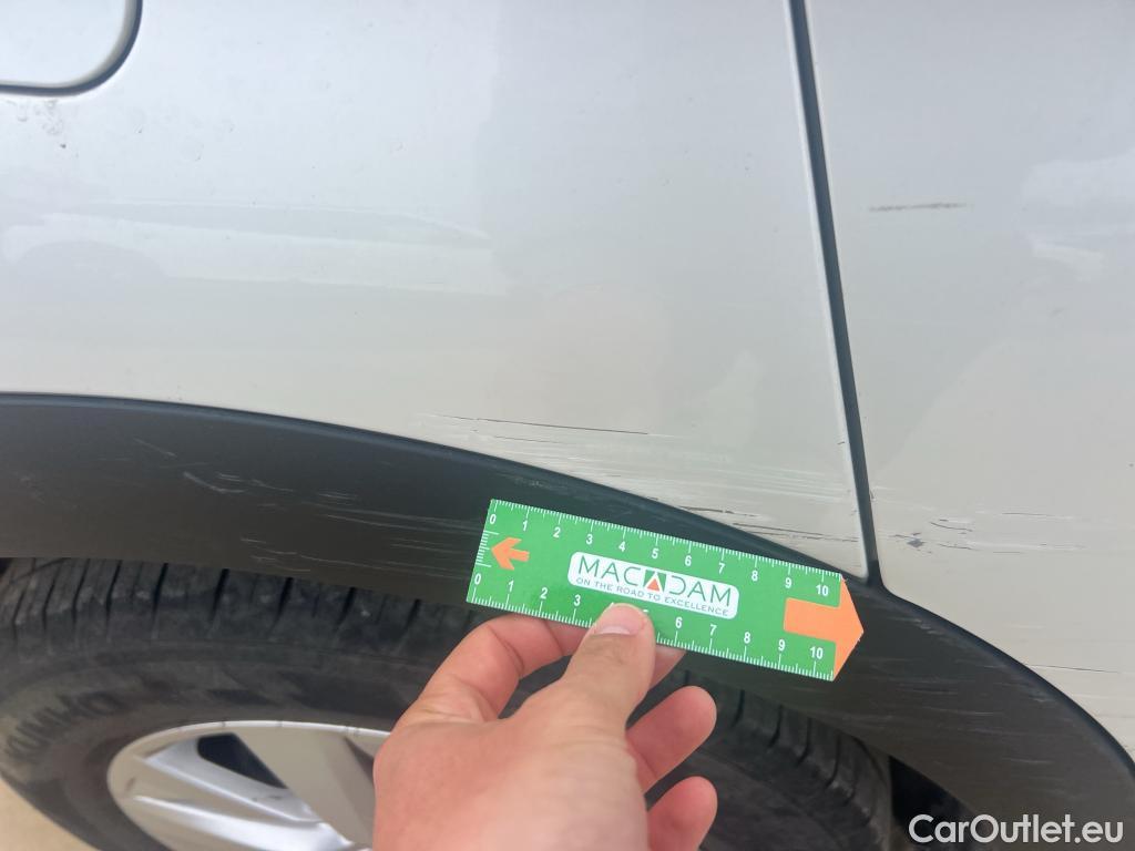  Peugeot  3008 PEUGEOT  / 2020 / 5P / todoterreno 1.2 PureTech 96KW S&S Active Pack EAT8 #11