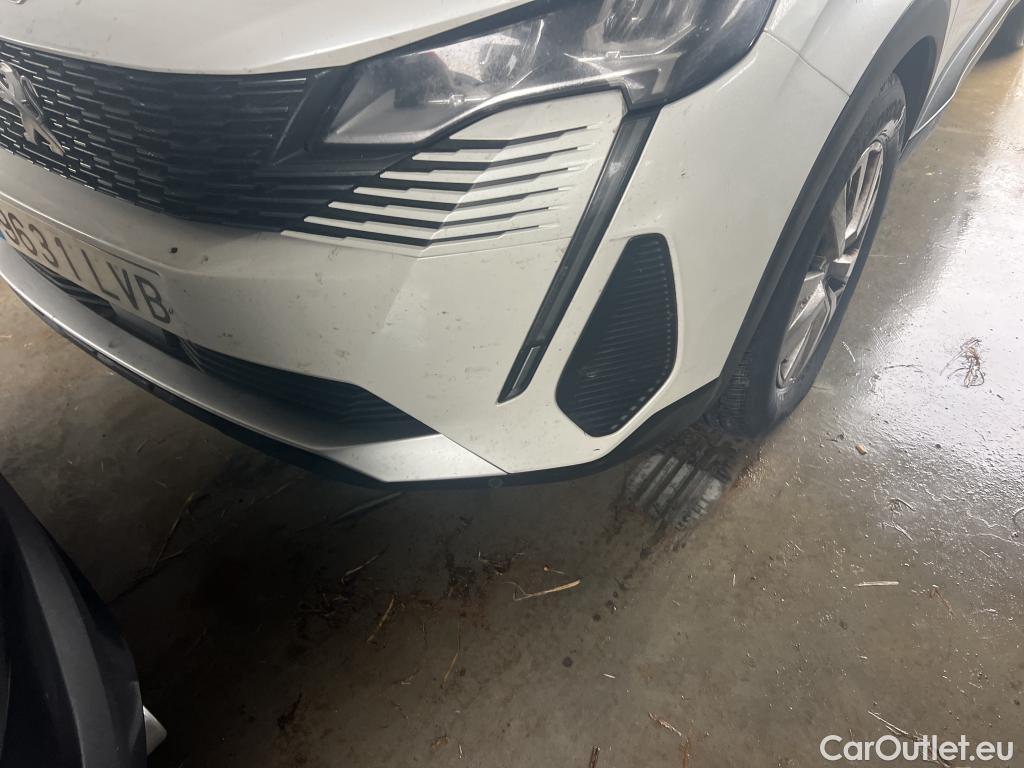  Peugeot  3008 PEUGEOT  / 2020 / 5P / todoterreno 1.2 PureTech 96KW S&S Active Pack EAT8 #9