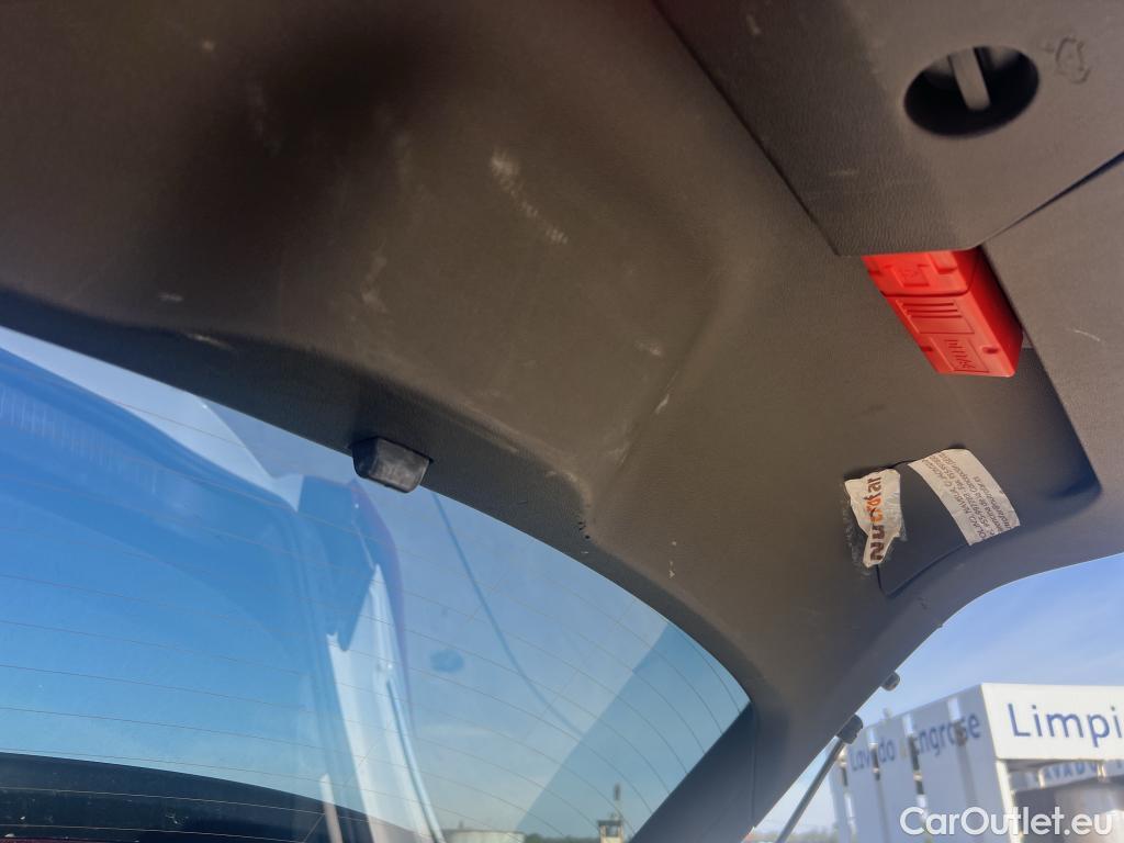  Volkswagen  T-ROC VOLKSWAGEN  / 2017 / 5P / todoterreno Advance R-Line 2.0 TDI 85kW (115CV) #11