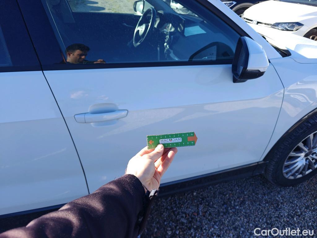  Audi  Q2 AUDI  / 2016 / 5P / todoterreno Design 30 TFSI 85kW (116CV) (AC) #40