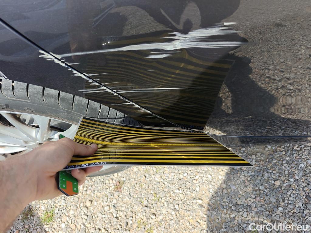  Bmw  Serie 1 BMW  / 2019 / 5P / berlina con portón 118i #7