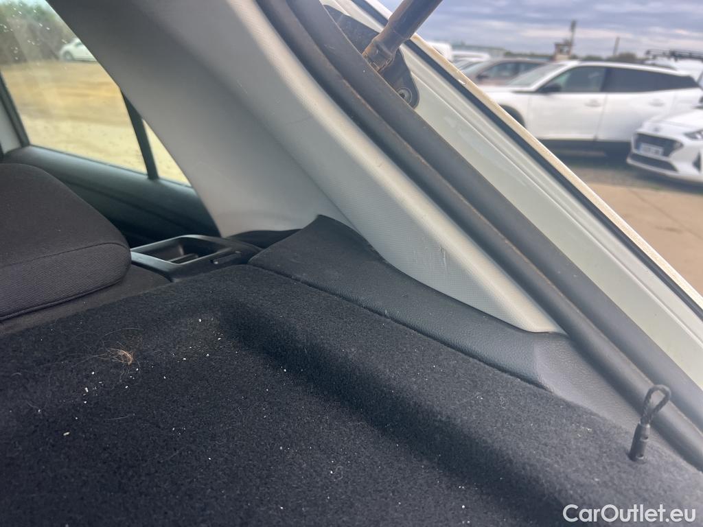  Volkswagen  T-ROC  2.0 TDI 115CV MT6 E6d #13