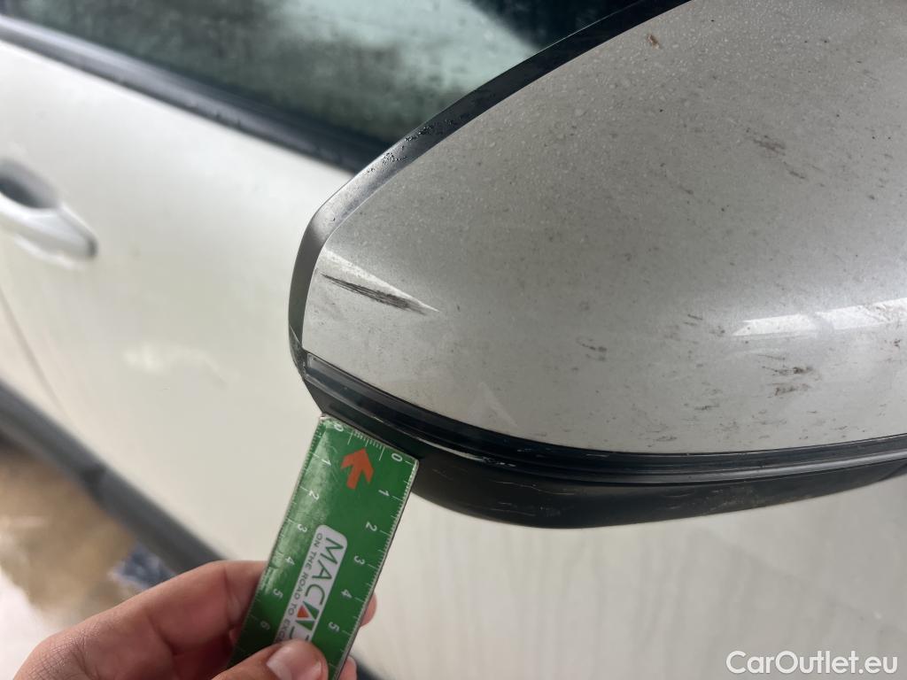  Peugeot  3008 PEUGEOT  / 2020 / 5P / todoterreno 1.2 PureTech 96KW S&S Active Pack EAT8 #16