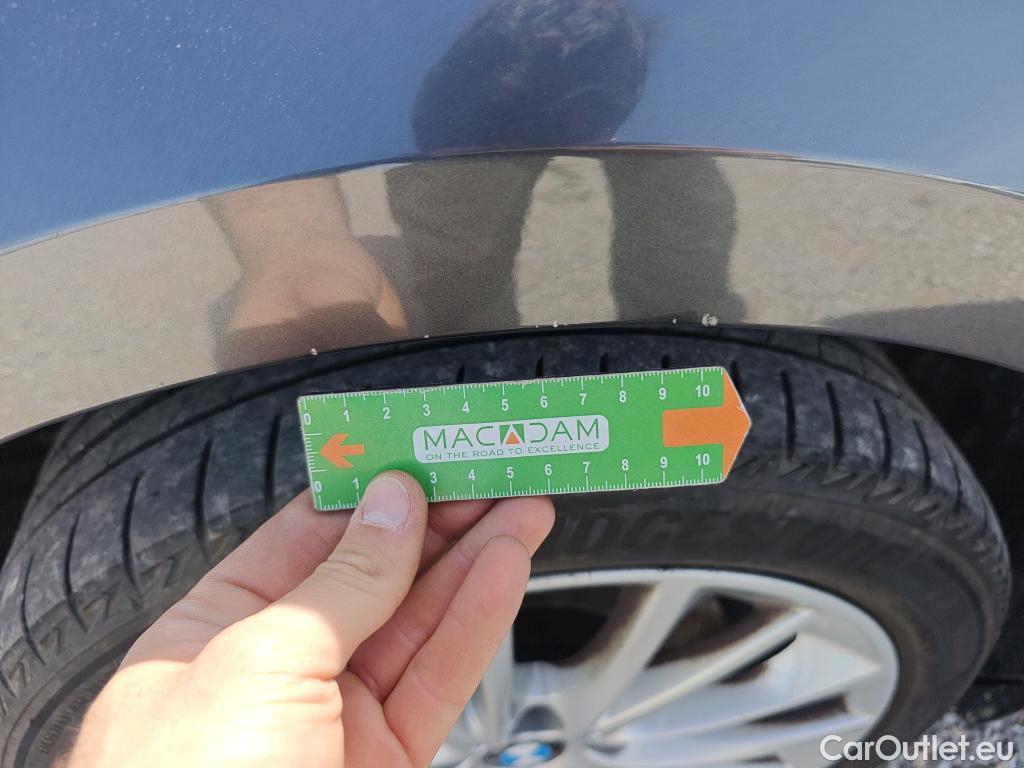  Bmw  Serie 1 BMW  / 2019 / 5P / berlina con portón 118i #35