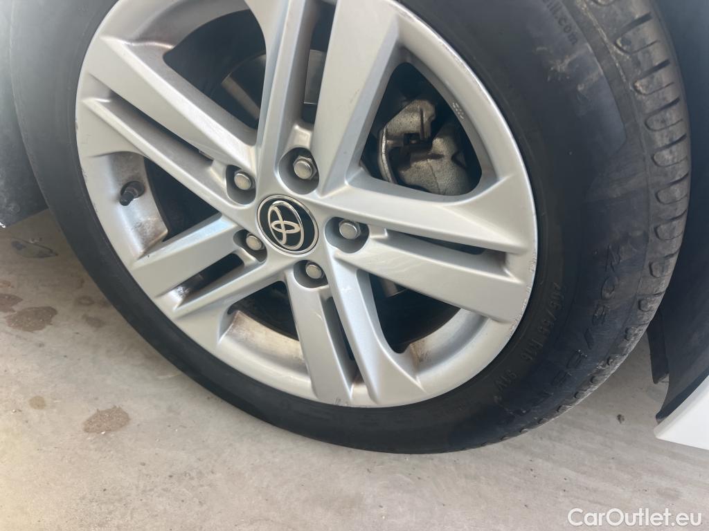  Toyota  Corolla TOYOTA  / 2019 / 5P / familiar 1.8 125H ACTIVE TECH E-CVT TOU SPORT #7