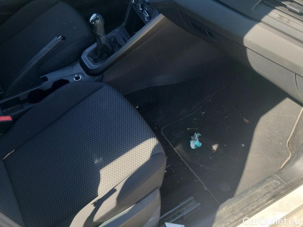  Volkswagen  Polo VOLKSWAGEN  / 2021 / 5P / berlina con portón  1.0 TSI 70kW (95CV) #17