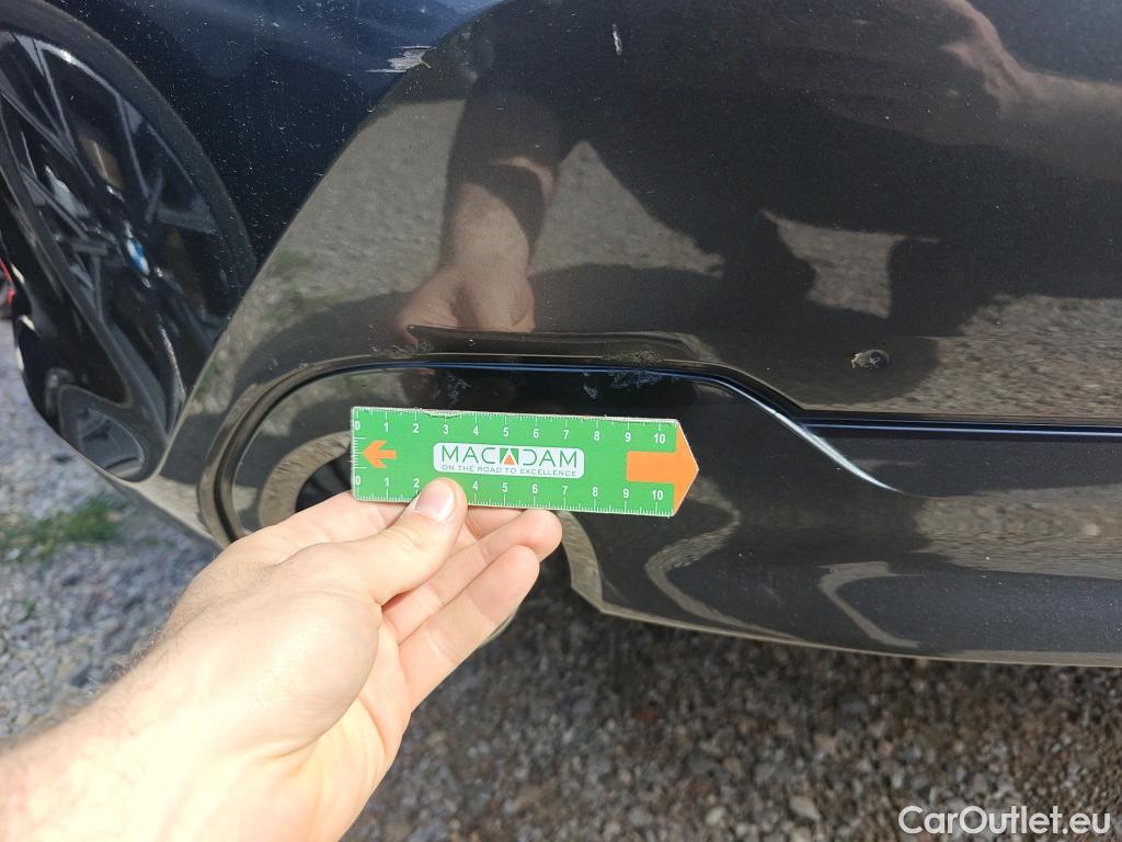  Bmw  Serie 1 BMW  / 2019 / 5P / berlina con portón 118i #27