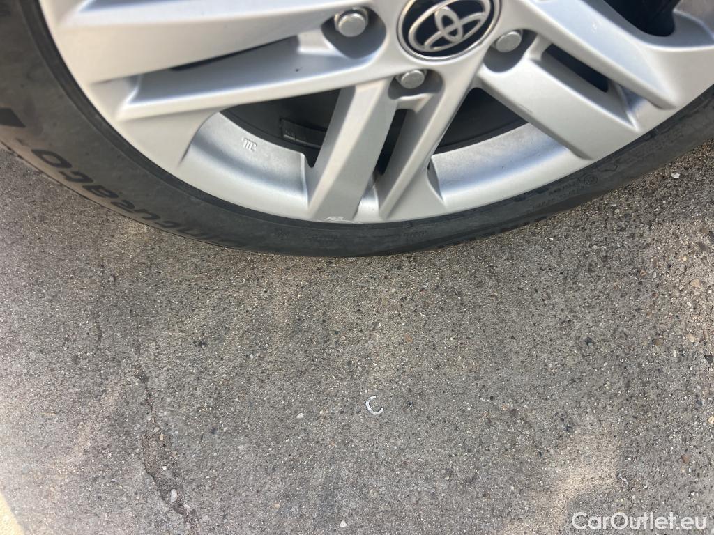  Toyota  Corolla TOYOTA  1.8 125H ACTIVE TECH E-CVT #16