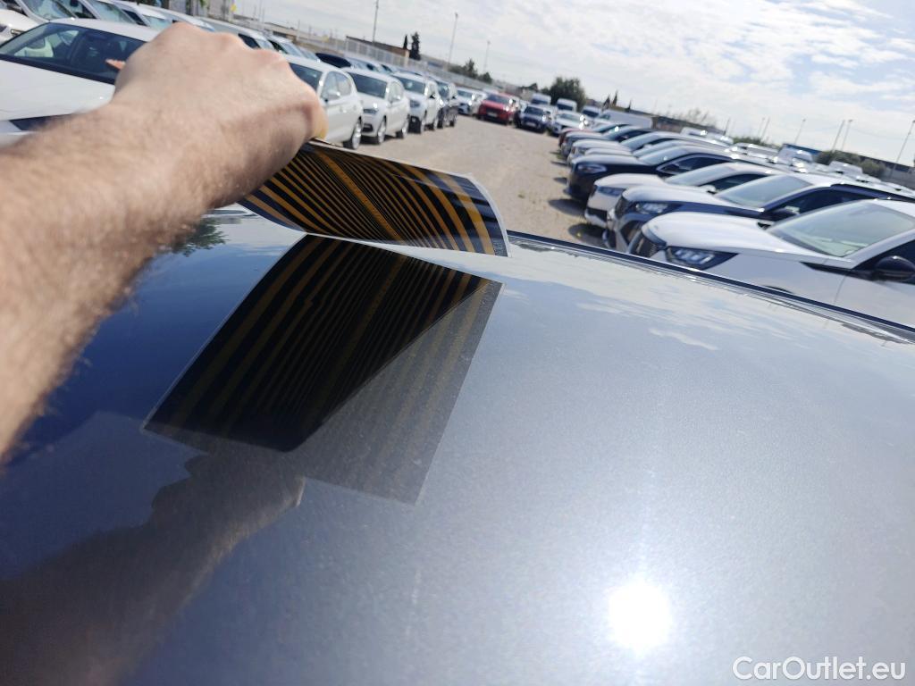  Bmw  Serie 1 BMW  / 2019 / 5P / berlina con portón 118i #16