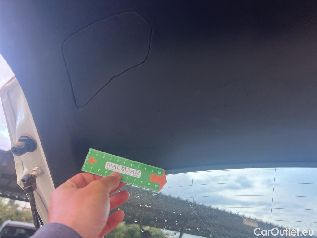  Volkswagen  T-ROC  2.0 TDI 115CV MT6 E6d #9