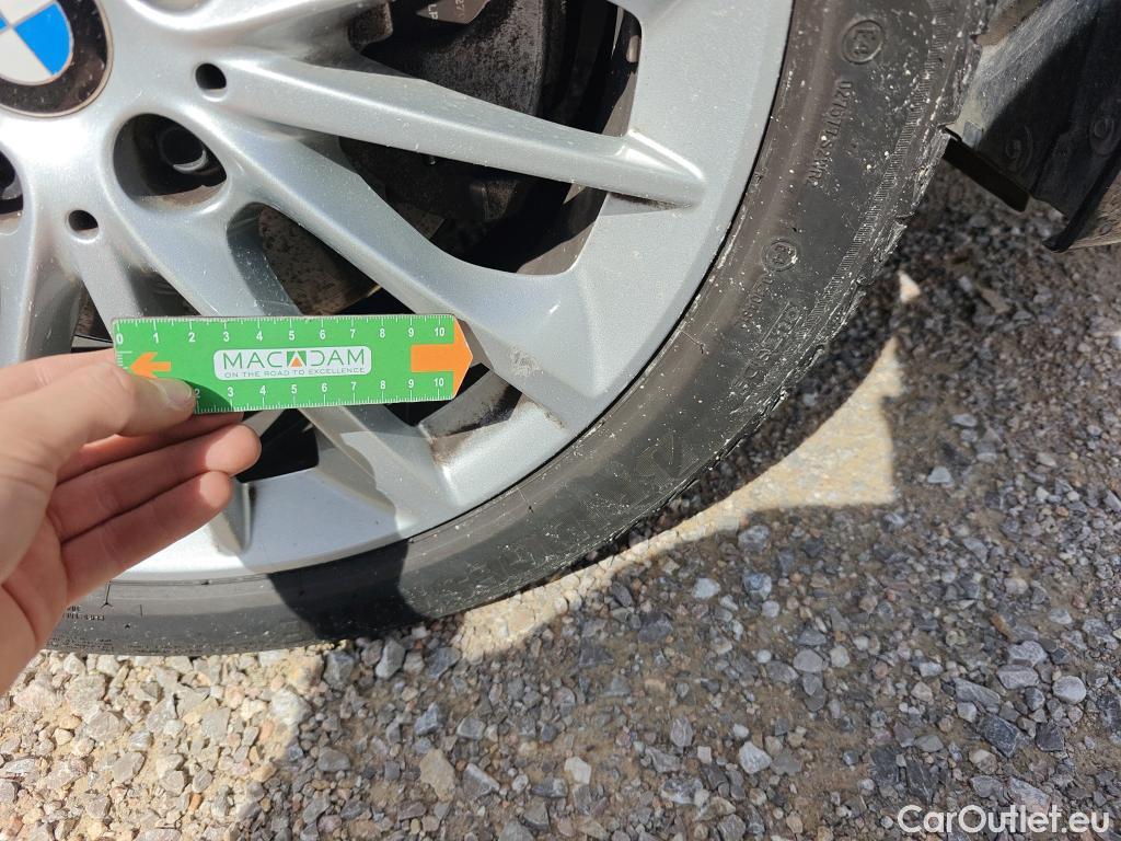  Bmw  Serie 1 BMW  / 2019 / 5P / berlina con portón 118i #31