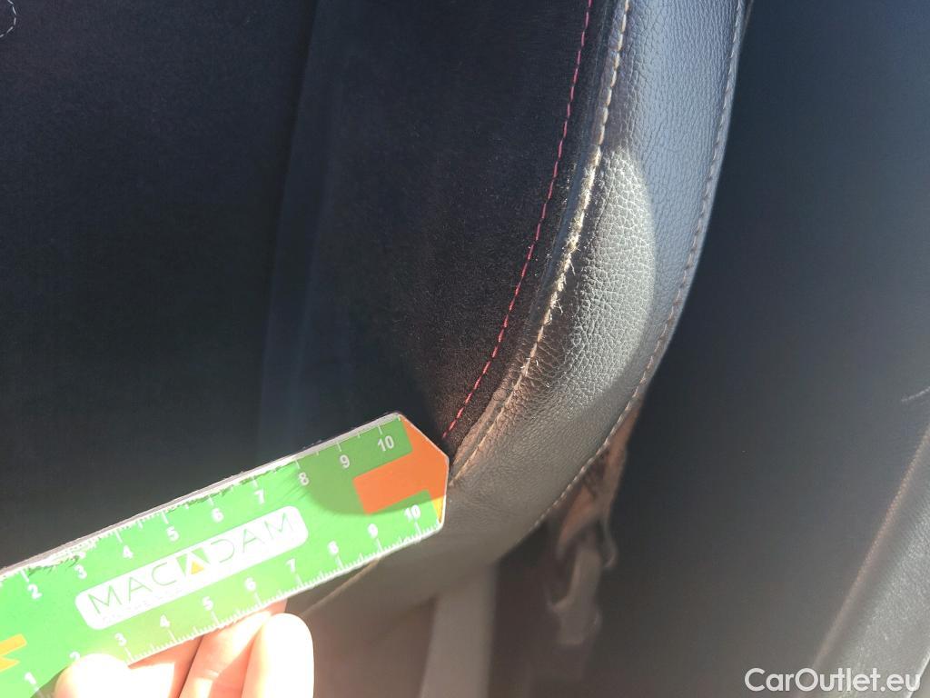  DS  DS7 DS DS 7 / 2022 / 5P / todoterreno BlueHDi 130 Automático PERF LINE + #25