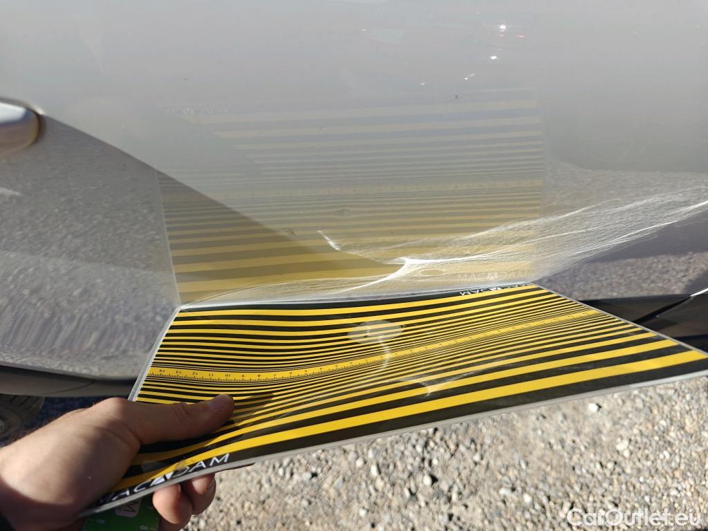  Citroen  C3 CITROEN  / 2020 / 5P / berlina con portón BlueHDi 75KW (100CV) S&S FEEL #49