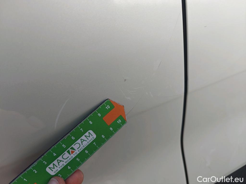  DS  DS7 DS DS 7 / 2022 / 5P / todoterreno BlueHDi 130 Automático PERF LINE + #28