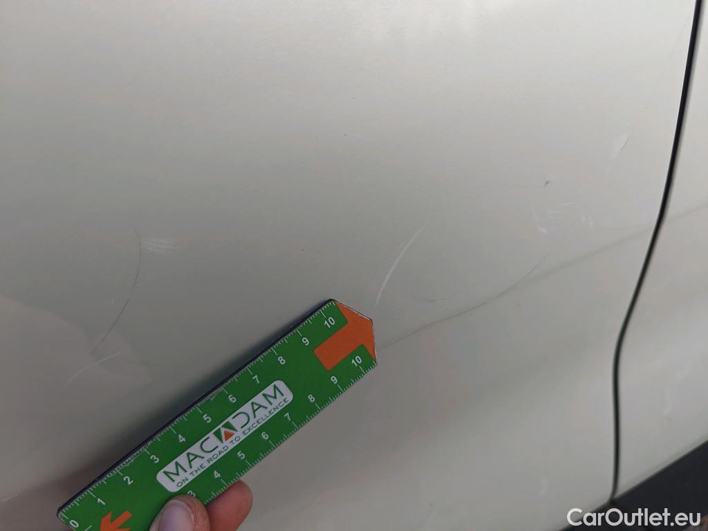  DS  DS7 DS DS 7 / 2022 / 5P / todoterreno BlueHDi 130 Automático PERF LINE + #27