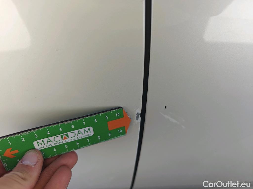  DS  DS7 DS DS 7 / 2022 / 5P / todoterreno BlueHDi 130 Automático PERF LINE + #30