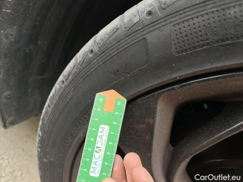  Hyundai  Tucson HYUNDAI  / 2018 / 5P / todoterreno  CRDI 1.6 136CV DT48V 4X2 N-LINE #4