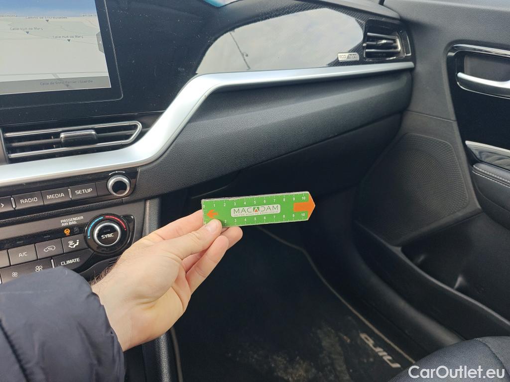  KIA  Niro KIA  / 2019 / 5P / crossover 1.6 GDi HEV 104kW (141CV) Drive #38