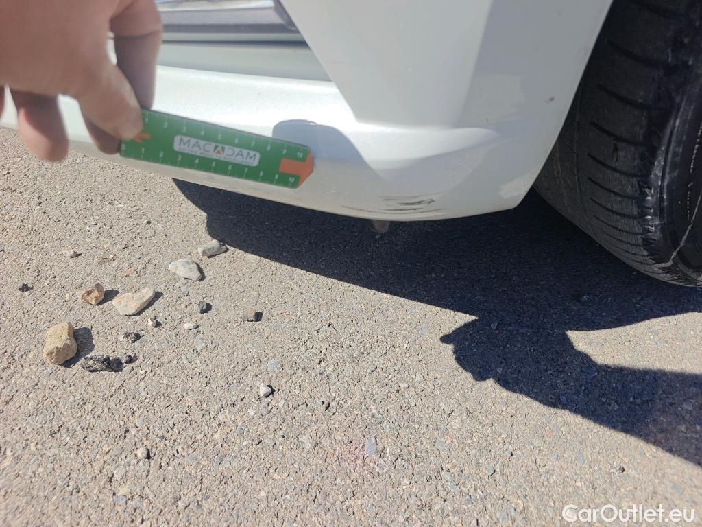  Nissan  Micra NISSAN  / 2017 / 5P / berlina con portón IG-T 74 kW (100 CV) E6D CVT N-Connecta #5