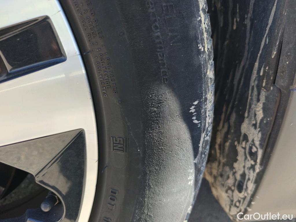  Mercedes  GLB MERCEDES-BENZ  / 2019 / 5P / todoterreno 2.0  200 D DCT 110KW (150CV) #54