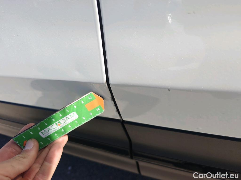  Mercedes  GLB MERCEDES-BENZ  / 2019 / 5P / todoterreno 2.0  200 D DCT 110KW (150CV) #13