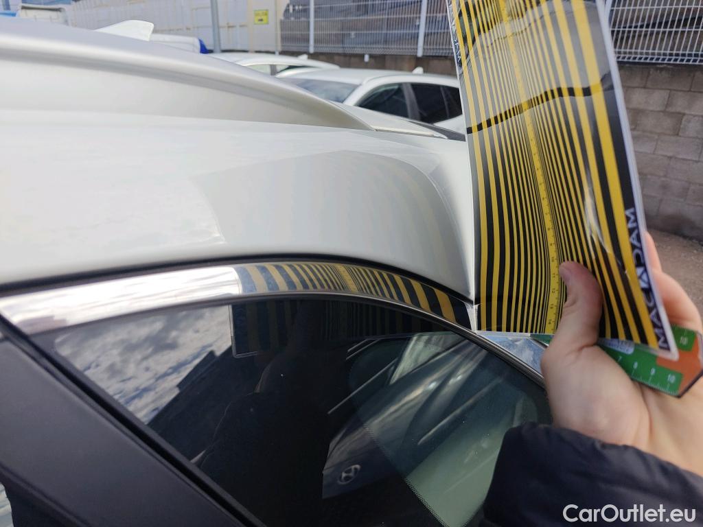  KIA  Niro KIA  / 2019 / 5P / crossover 1.6 GDi HEV 104kW (141CV) Drive #15