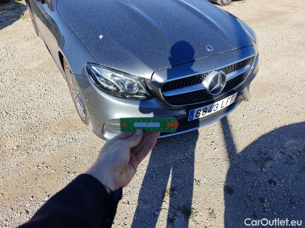  Mercedes  E-Klasse MERCEDES-BENZ Clase E / 2016 / 2P / coupé Coupé E 220 d #13