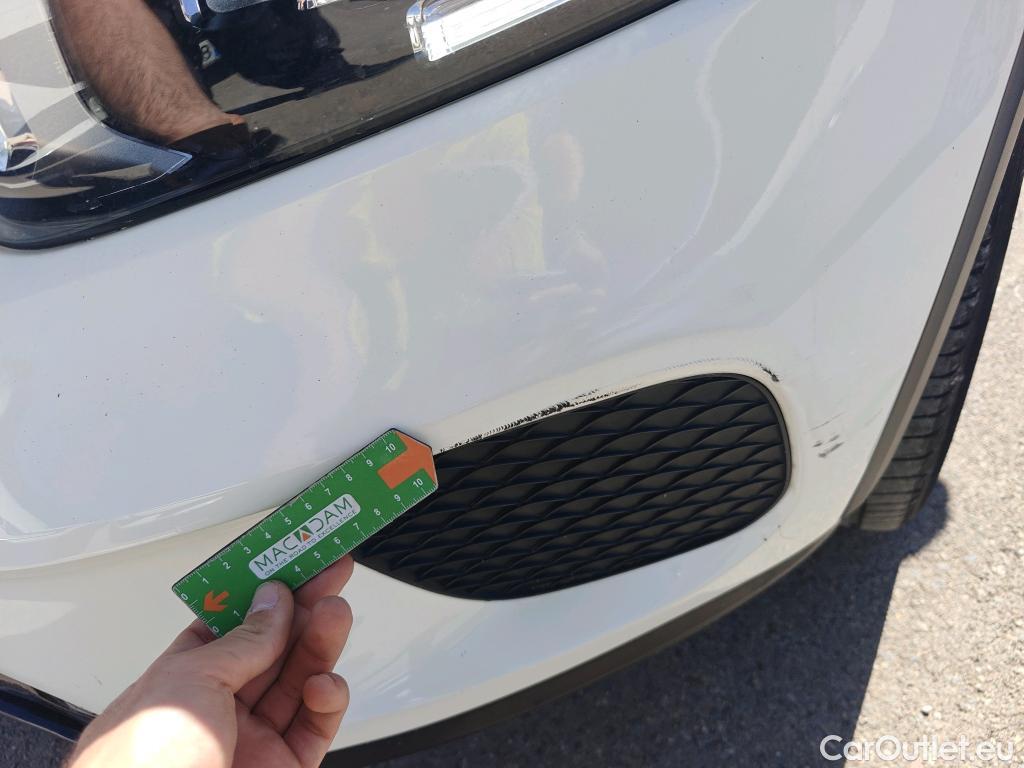  Mercedes  GLB MERCEDES-BENZ  / 2019 / 5P / todoterreno 2.0  200 D DCT 110KW (150CV) #34