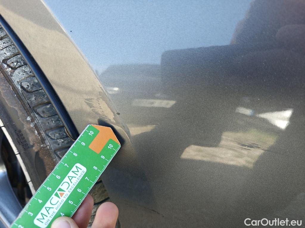  Mercedes  E-Klasse MERCEDES-BENZ Clase E / 2016 / 2P / coupé Coupé E 220 d #21