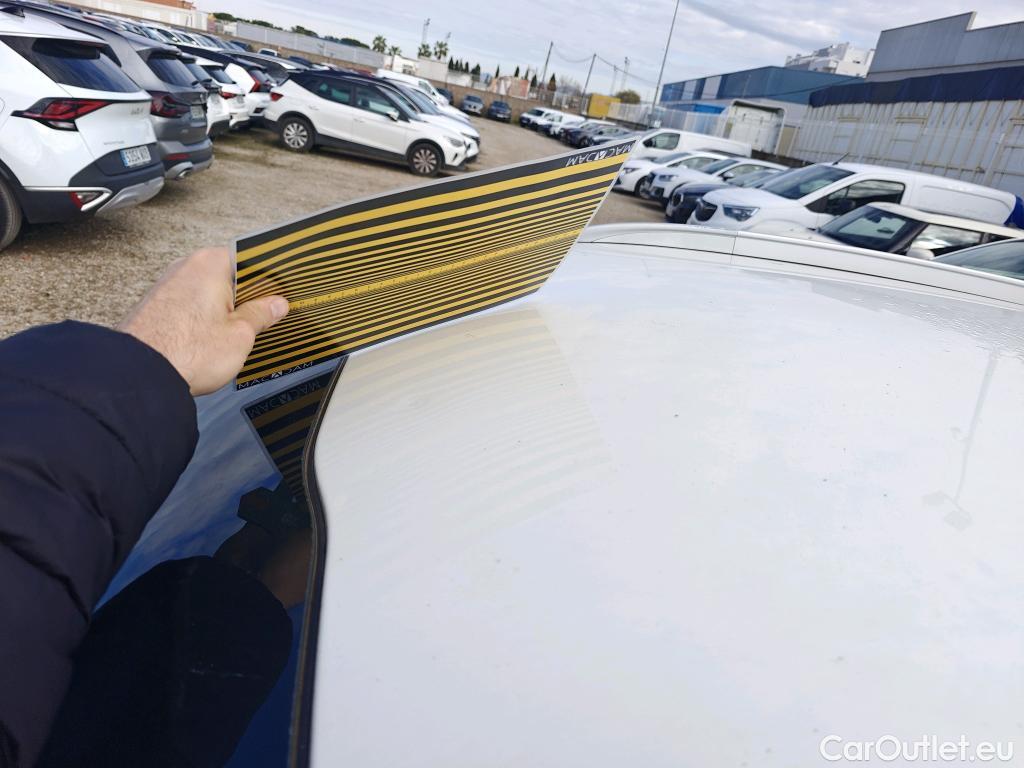  KIA  Niro KIA  / 2019 / 5P / crossover 1.6 GDi HEV 104kW (141CV) Drive #8