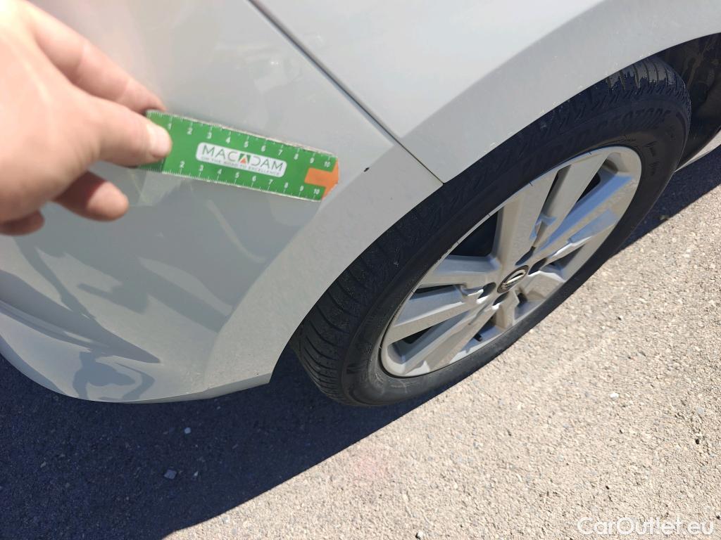  Nissan  Micra NISSAN  / 2017 / 5P / berlina con portón IG-T 74 kW (100 CV) E6D CVT N-Connecta #11