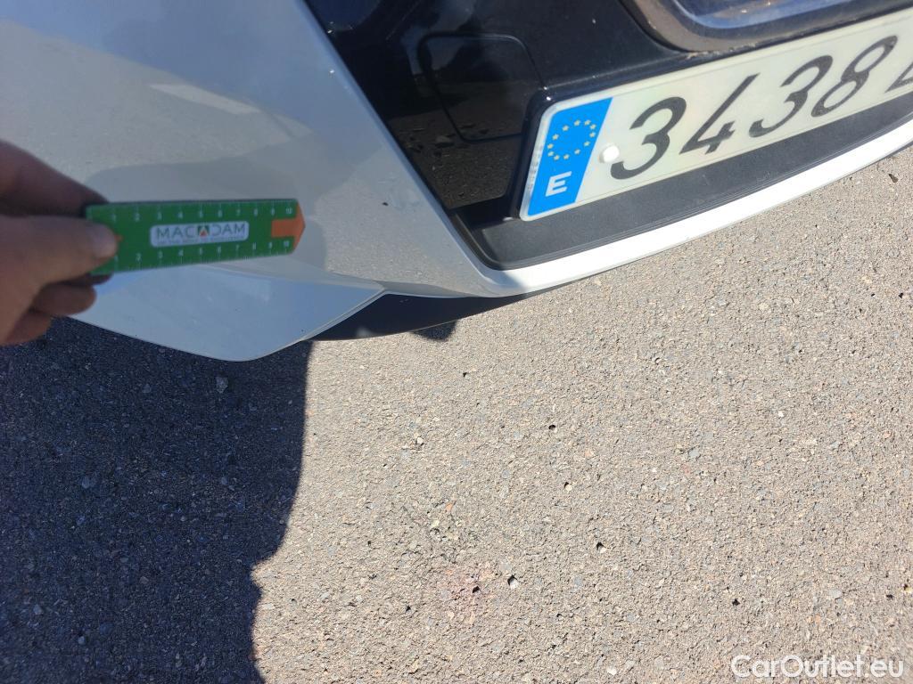  Nissan  Micra NISSAN  / 2017 / 5P / berlina con portón IG-T 74 kW (100 CV) E6D CVT N-Connecta #4