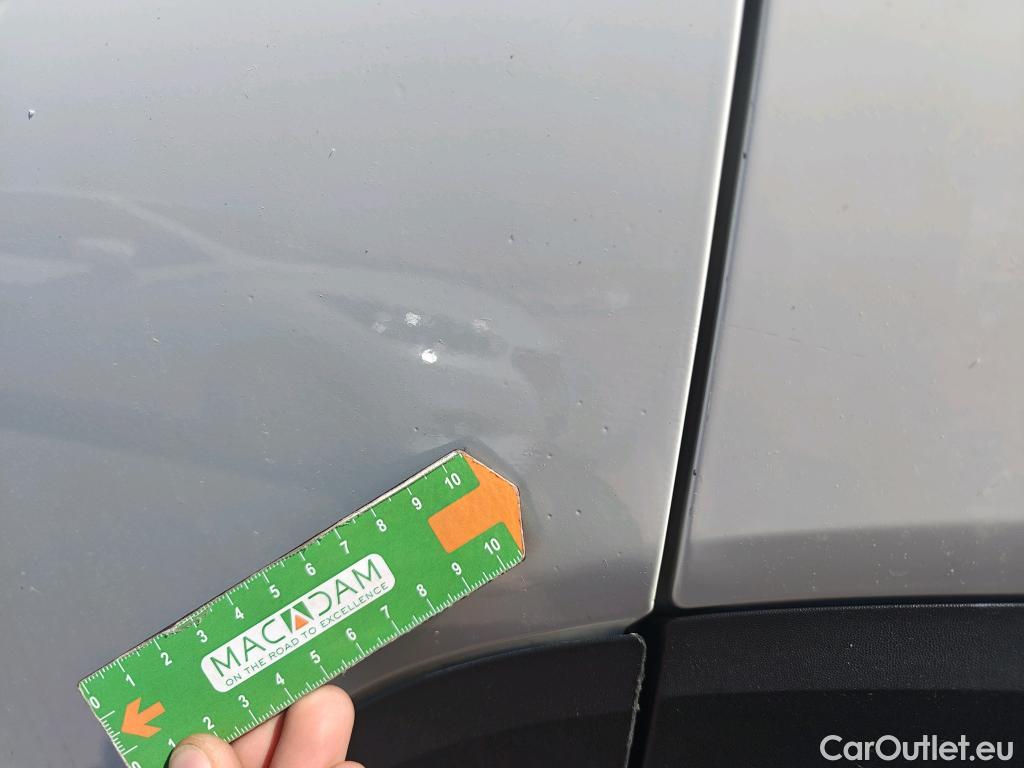  Mercedes  GLB MERCEDES-BENZ  / 2019 / 5P / todoterreno 2.0  200 D DCT 110KW (150CV) #49