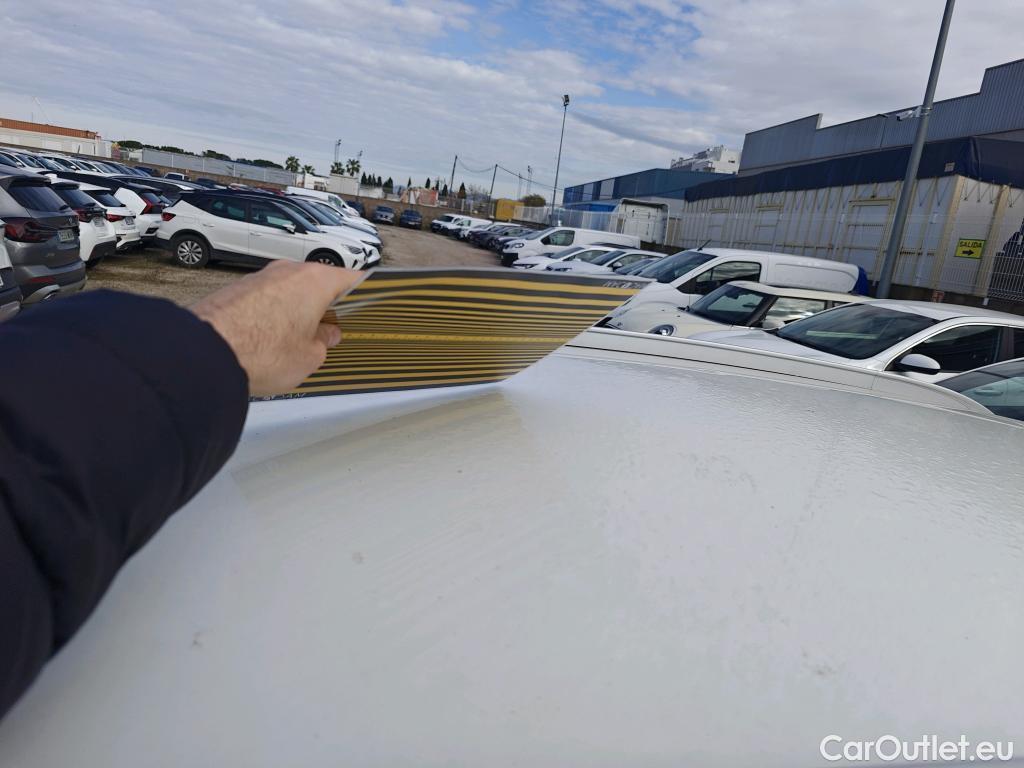  KIA  Niro KIA  / 2019 / 5P / crossover 1.6 GDi HEV 104kW (141CV) Drive #9