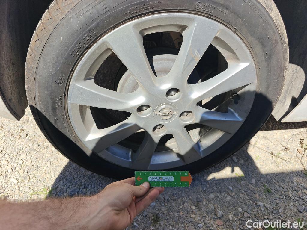  Opel  Corsa OPEL  / 2019 / 5P / berlina con portón 1.2 XEL 55kW (75CV) Edition #32