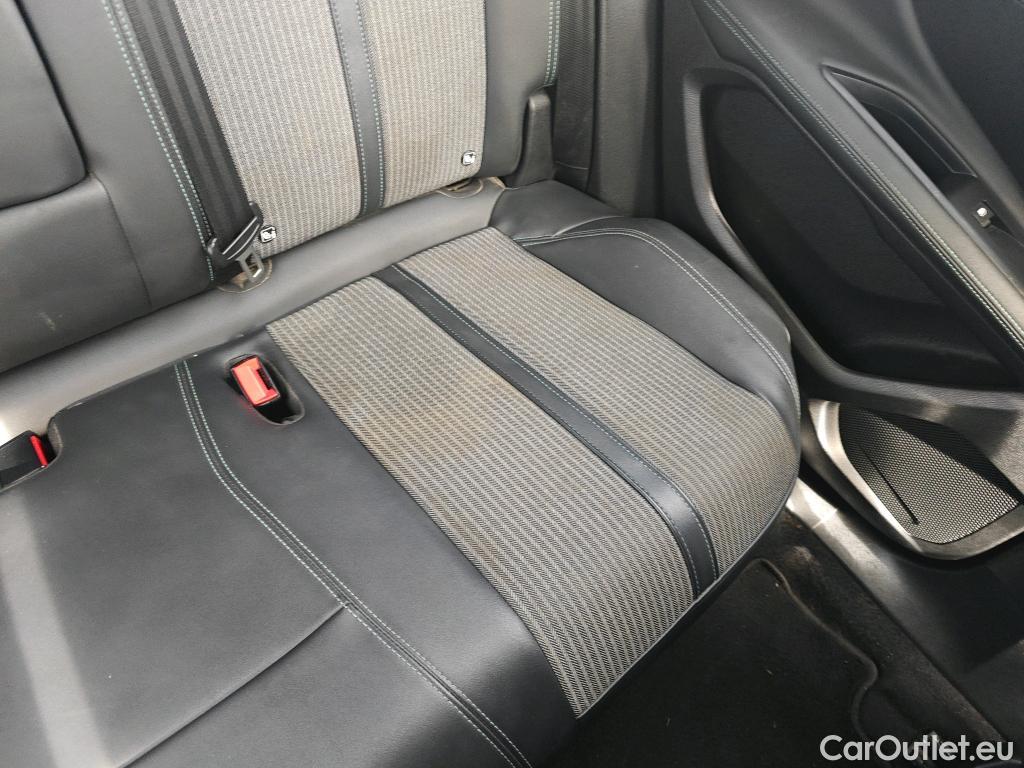  Peugeot  3008 PEUGEOT  Hybrid / 2020 / 5P / todoterreno 225 e-EAT8 Allure (AC2) #15