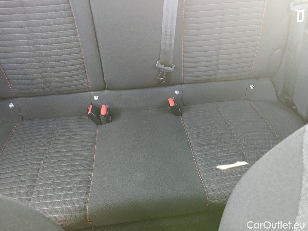  Peugeot  208 PEUGEOT e- / 2019 / 5P / berlina con portón Eléctrico Active #46