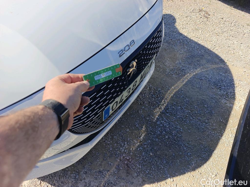  Peugeot  208 PEUGEOT e- / 2019 / 5P / berlina con portón Eléctrico Active #17