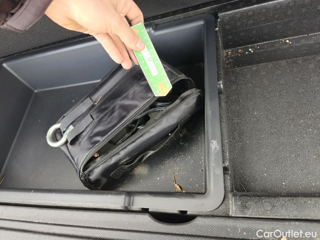  Peugeot  3008 PEUGEOT  Hybrid / 2020 / 5P / todoterreno 225 e-EAT8 Allure (AC2) #11